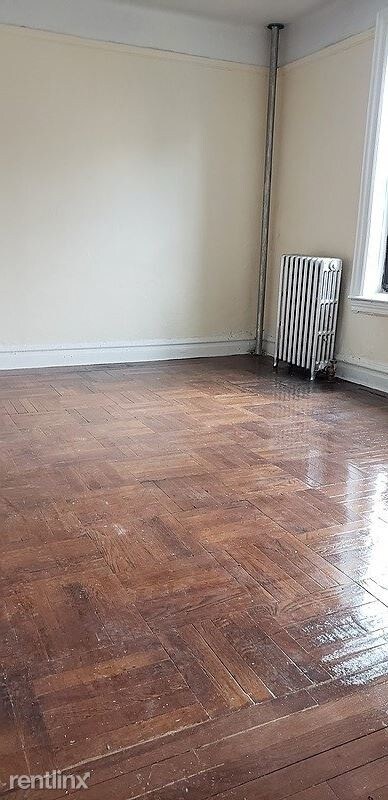 Foto del edificio - 1397 E 2nd St