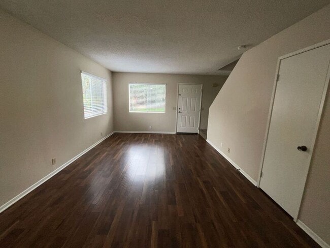 Building Photo - 28748 Calle Del Lago