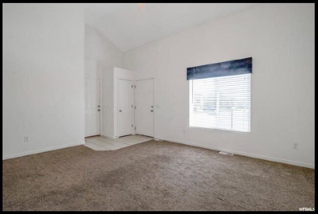 Building Photo - 5 Bedroom/3 Bathroom House in Lehi