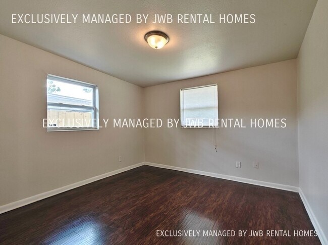 Foto del edificio - 221 Acme St