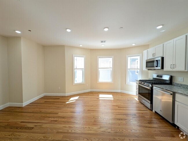 Building Photo - 22 Holyoke Rd