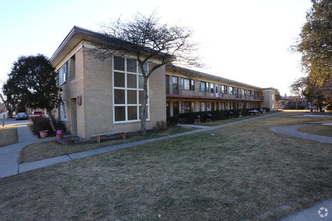 Building Photo - 22 King Arthur Ct