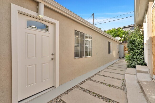 Foto del edificio - 2279 India St