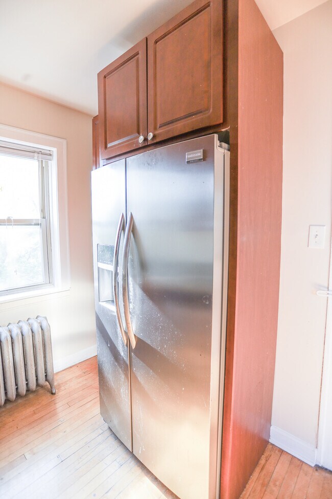 Foto del edificio - 4915 N Damen Ave