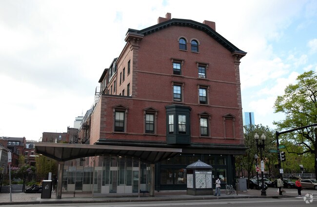 Foto del edificio - West Newton Street
