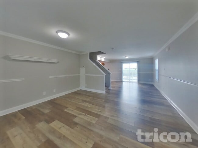 Building Photo - 404 W Warrior Ct