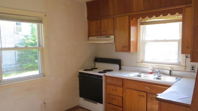 Foto del edificio - 2105 Lakeview Ave