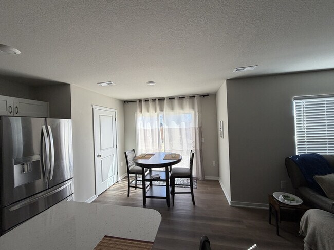 Building Photo - 2486 SE Morningdew Dr