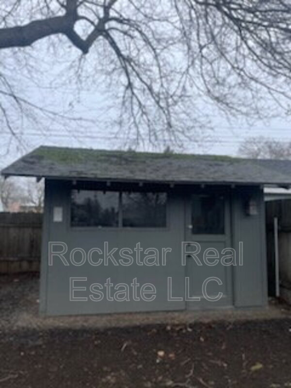 Building Photo - 5123 N Monroe St