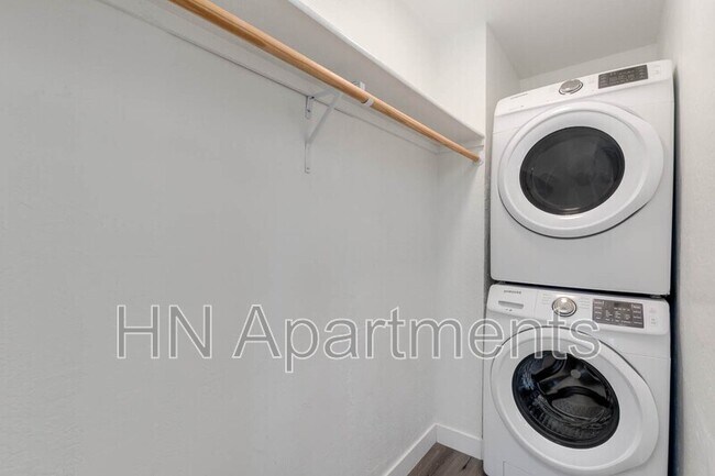 Building Photo - 4249 N 17th St