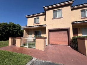 Building Photo - 3840 NW 115th Ave