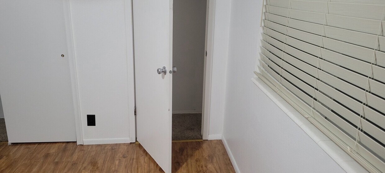 Foto del edificio - 4977 S 5415 W