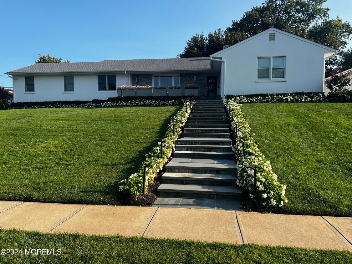 Foto principal - 324 Highland Ave