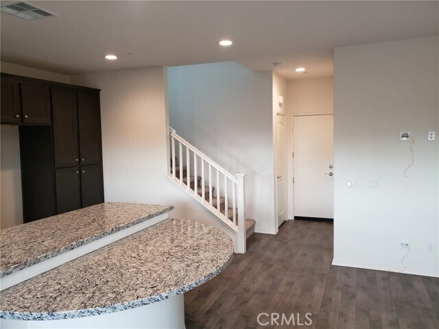 Foto del edificio - 7286 Medley Ln