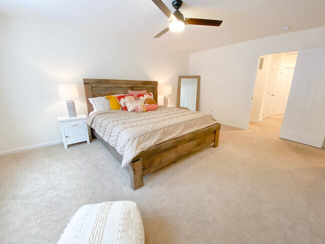 Building Photo - 409 Turquoise Ln