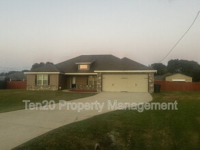 Building Photo - 13 Snow Shoe Ct