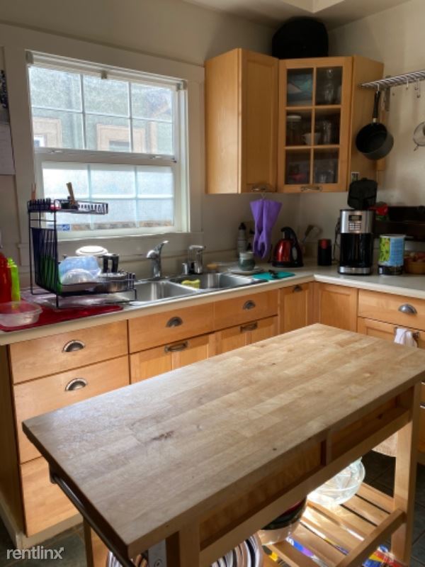Foto del edificio - 3 br, 1 bath House - 5879 Marshall St