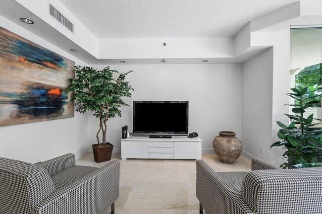 Building Photo - 3720 S Ocean Blvd