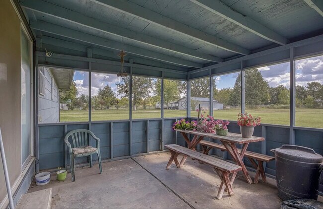 Foto del edificio - 4410 E 26th St