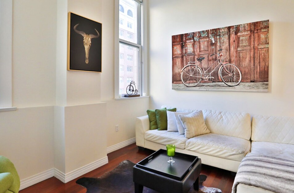 Foto principal - 907 S Broadway