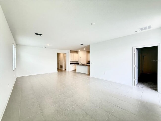 Foto del edificio - 3162 Armstrong Ave