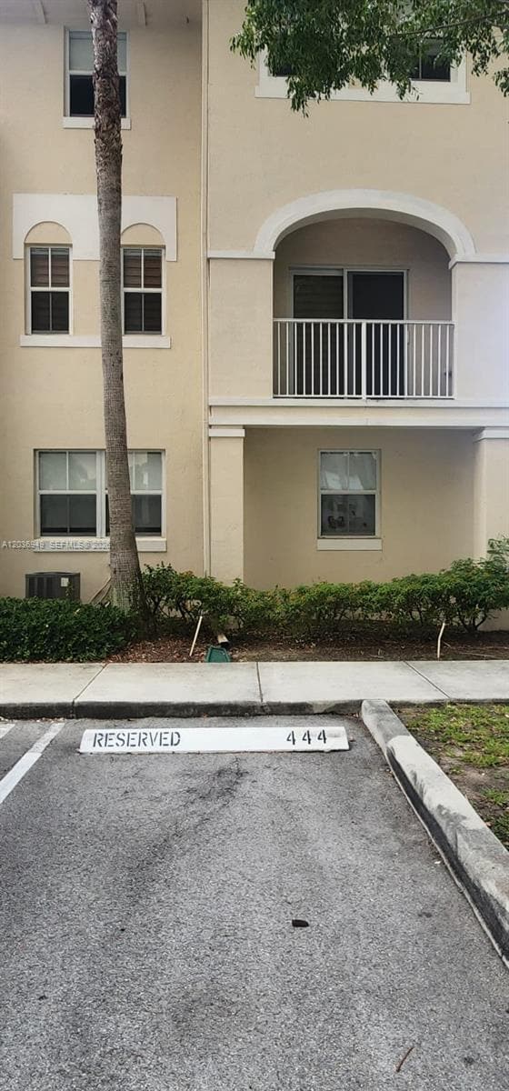 Foto del edificio - 11601 NW 89th St