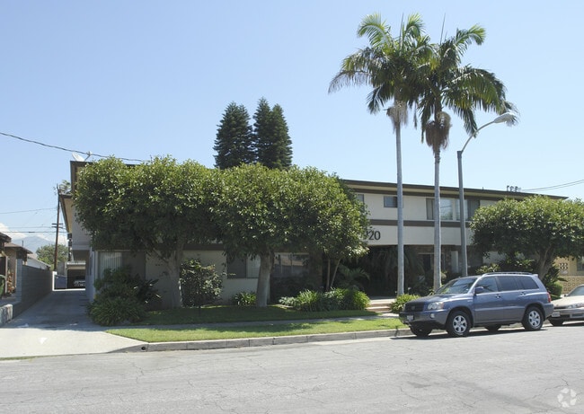 Building Photo - 920 N 1st