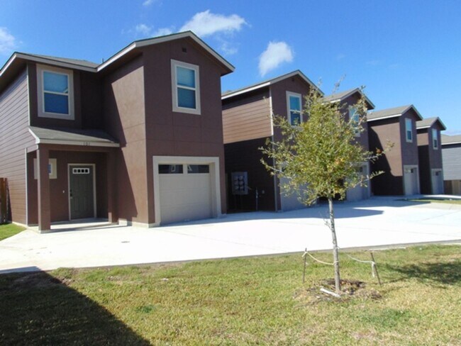 Photo - 13903 Annas Way #103, San Antonio, TX. 78233 House