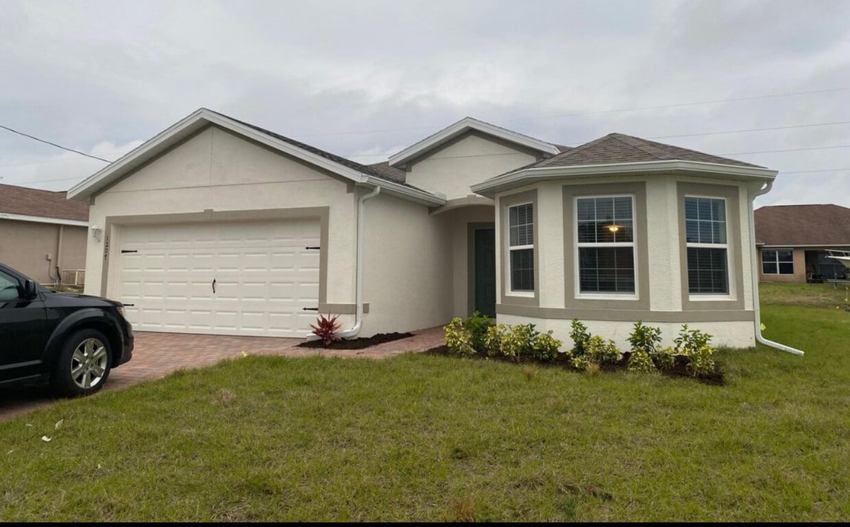 Photo - 1207 SW Embers Ter (Cape Coral, FL)