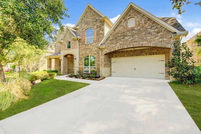 Foto del edificio - Stunning 4 beds Home on an Over-Sized Cul-...