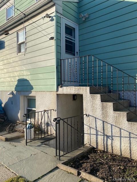 Building Photo - 52 Clinton St