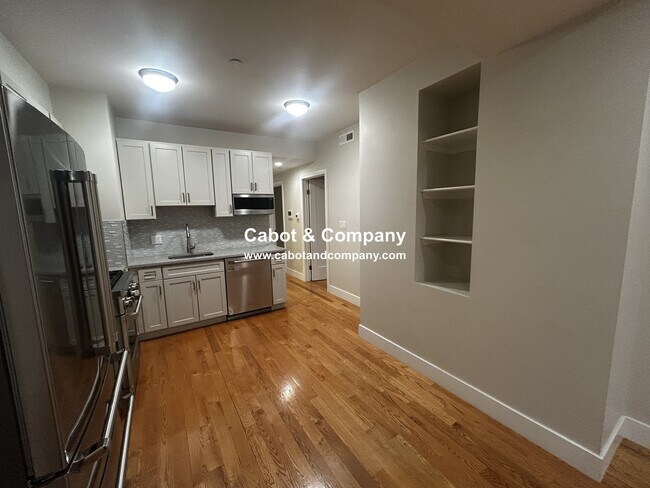 Building Photo - 715 Boylston St