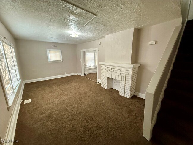 Foto del edificio - 13512 Edgewood Ave