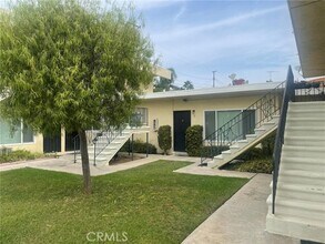 Building Photo - 701 Adlena Dr