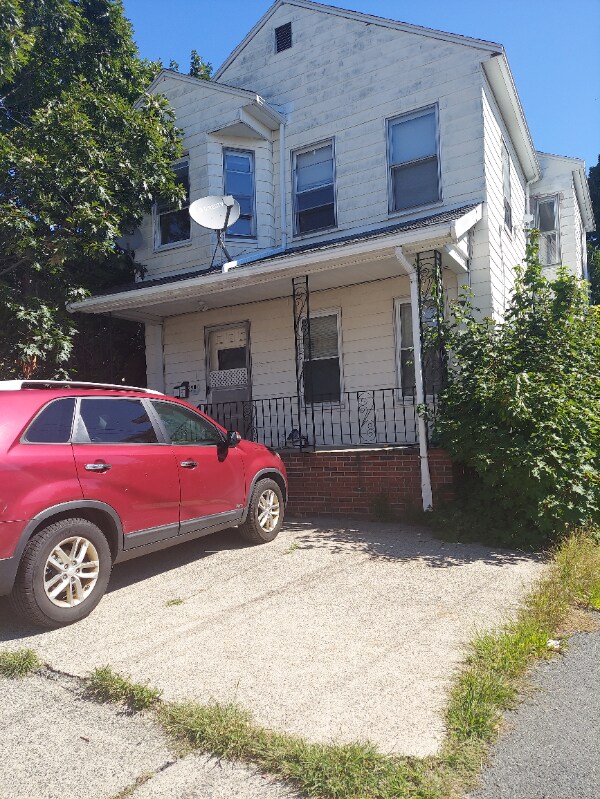 29 Lincoln St Unit 1, Malden, MA 02148 Room for Rent in Malden, MA