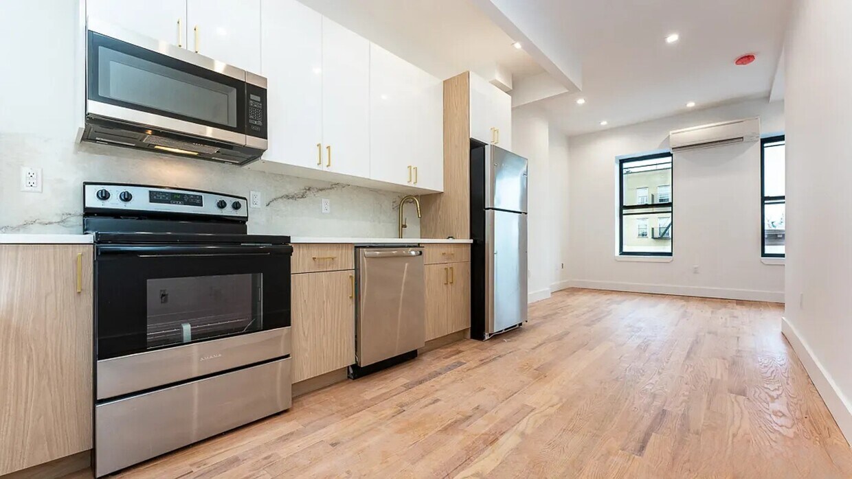 Primary Photo - 1330 St Johns Pl