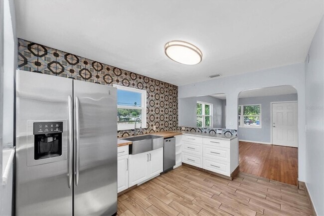 Foto del edificio - 1101 28th St N