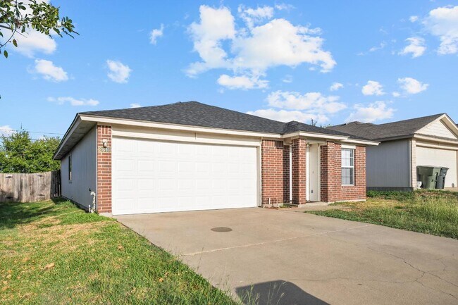 Foto del edificio - Stylish 3-Bed, 2-Bath Retreat with 1,061 S...