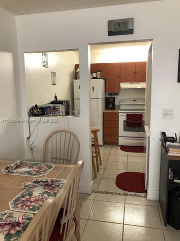 Foto del edificio - 11150 Royal Palm Blvd