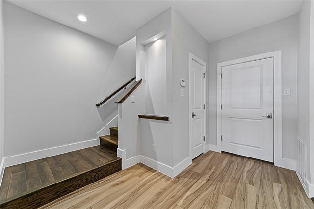 Foto del edificio - 5930 Hudson St