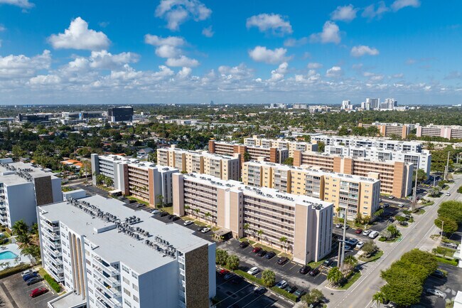 Aerial Photo - Meadowbrook Towers