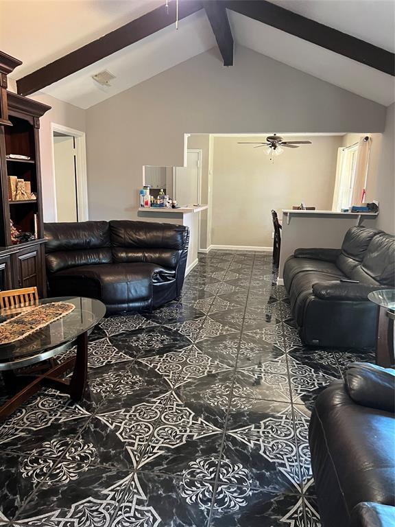 Foto del edificio - 7611 Deadwood Dr