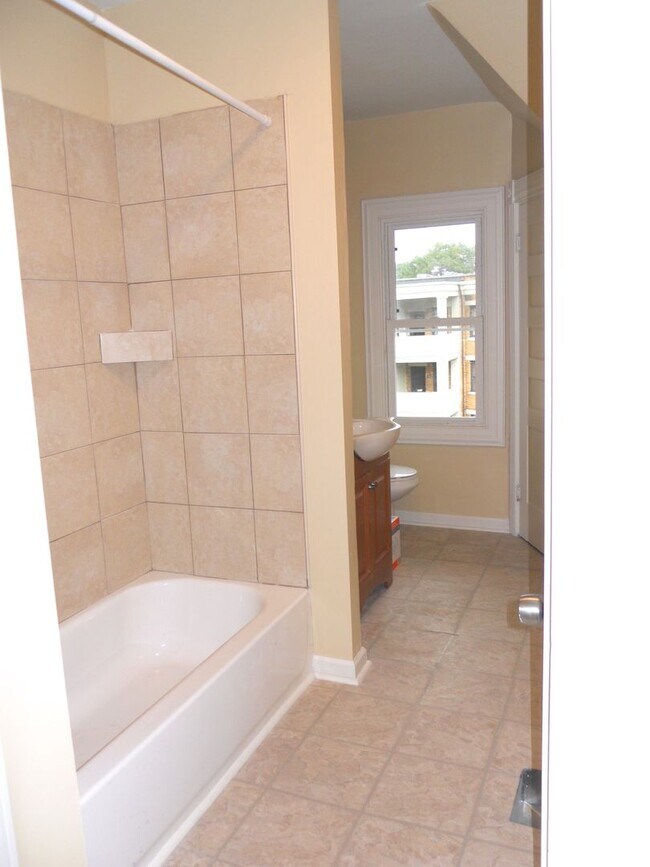 7220 Meade St Unit Duplex, Pittsburgh, PA 15208 Room for Rent in