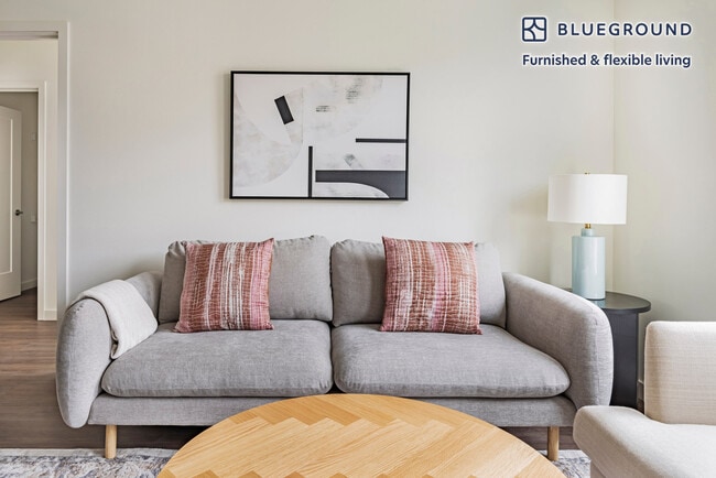 Building Photo - 100 Callan Ave