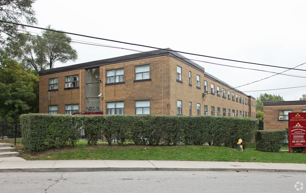 Building Photo - Clearview