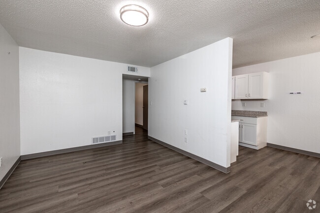1BR, 1BA - 580SF - Living Room - Caspian Village Apartments
