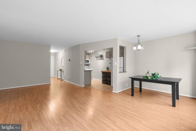 Foto del edificio - 1330 New Hampshire Ave NW