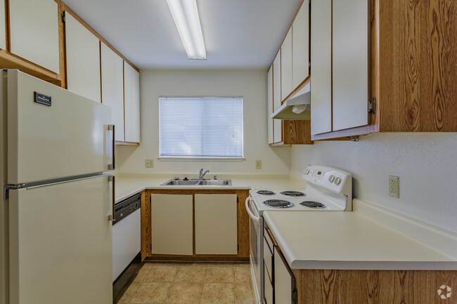 1BR, 1BA - 755 SF Plan A - Natomas Village Apartments