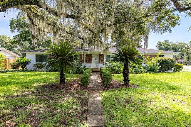 Foto del edificio - Recently Remodeled NW Gainesville Home