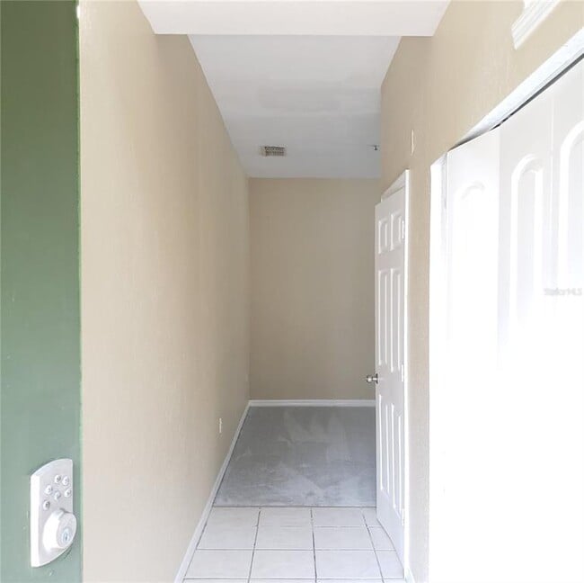 Building Photo - 5016 Sunridge Palms Dr